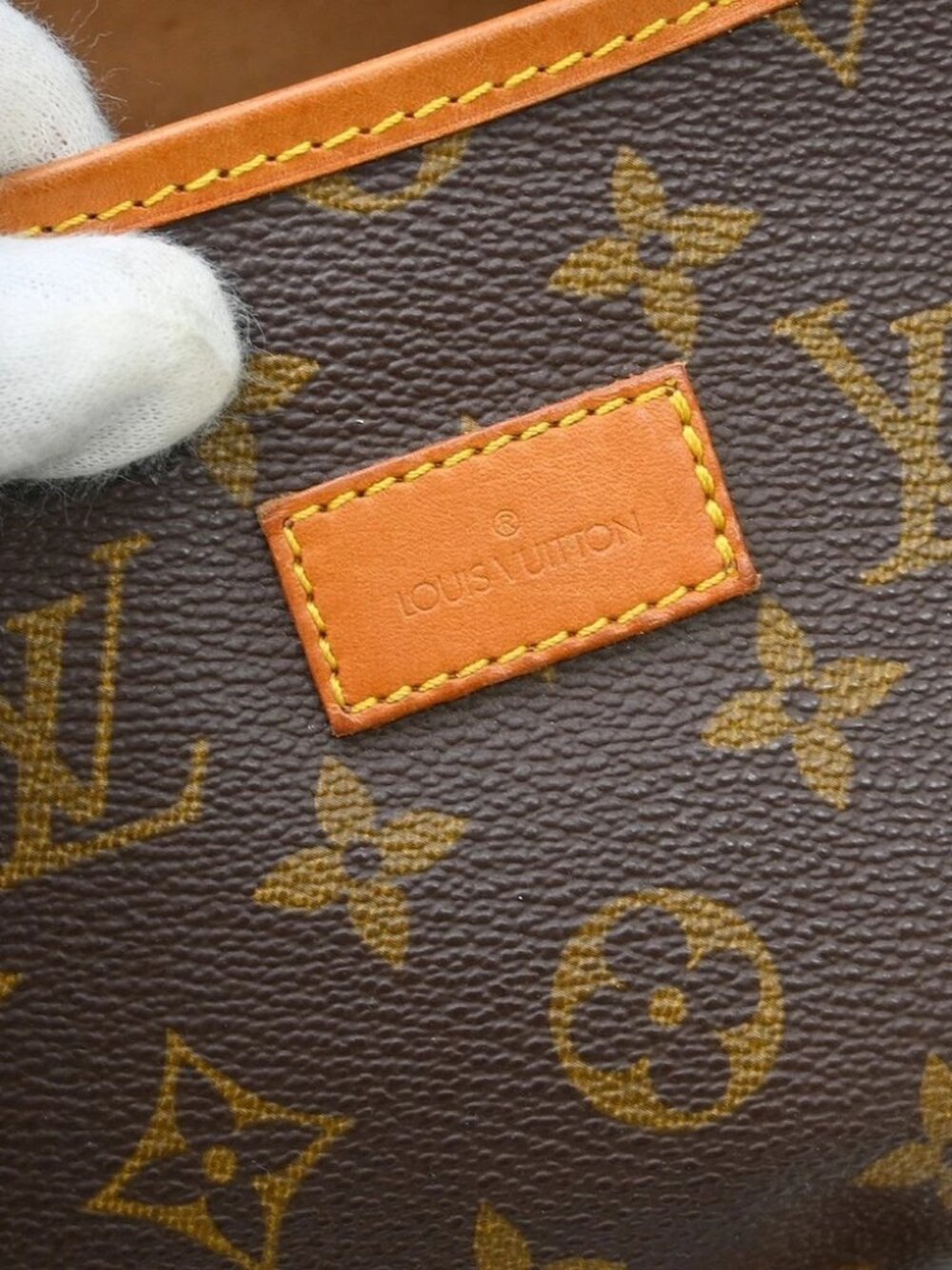 LOUIS VUITTON SAUMUR 35 SHOULDER BAG MONOGRAM - Picture 8 of 14